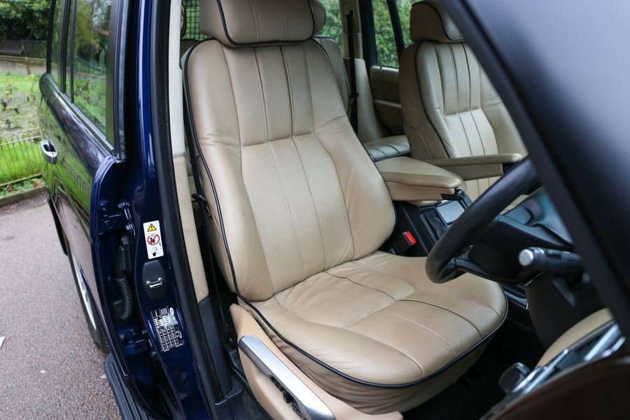 2002 Range Rover Vogue 4.4L L322, interior 3