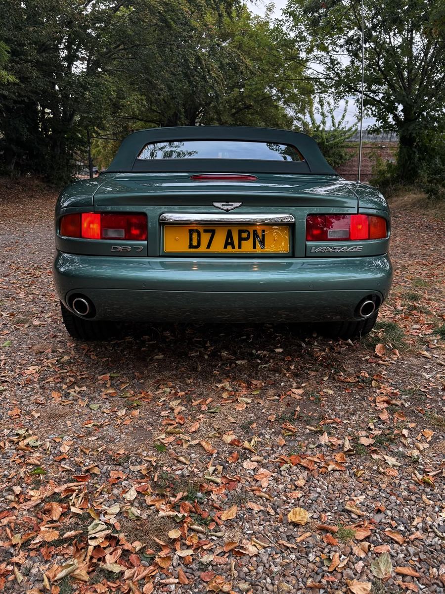 2003 Aston Martin DB7 Vantage Volante, exterior 3