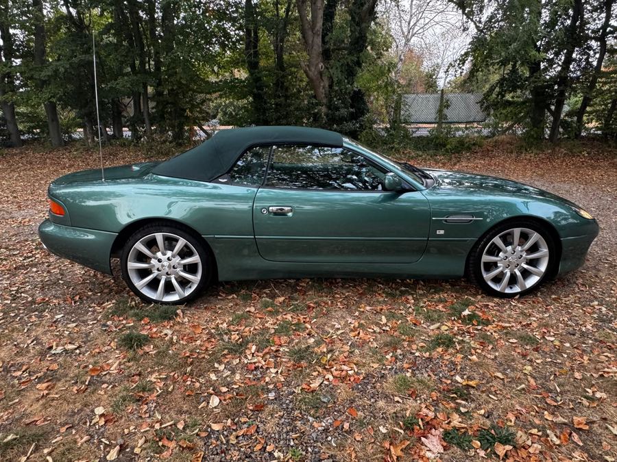 2003 Aston Martin DB7 Vantage Volante, exterior 4