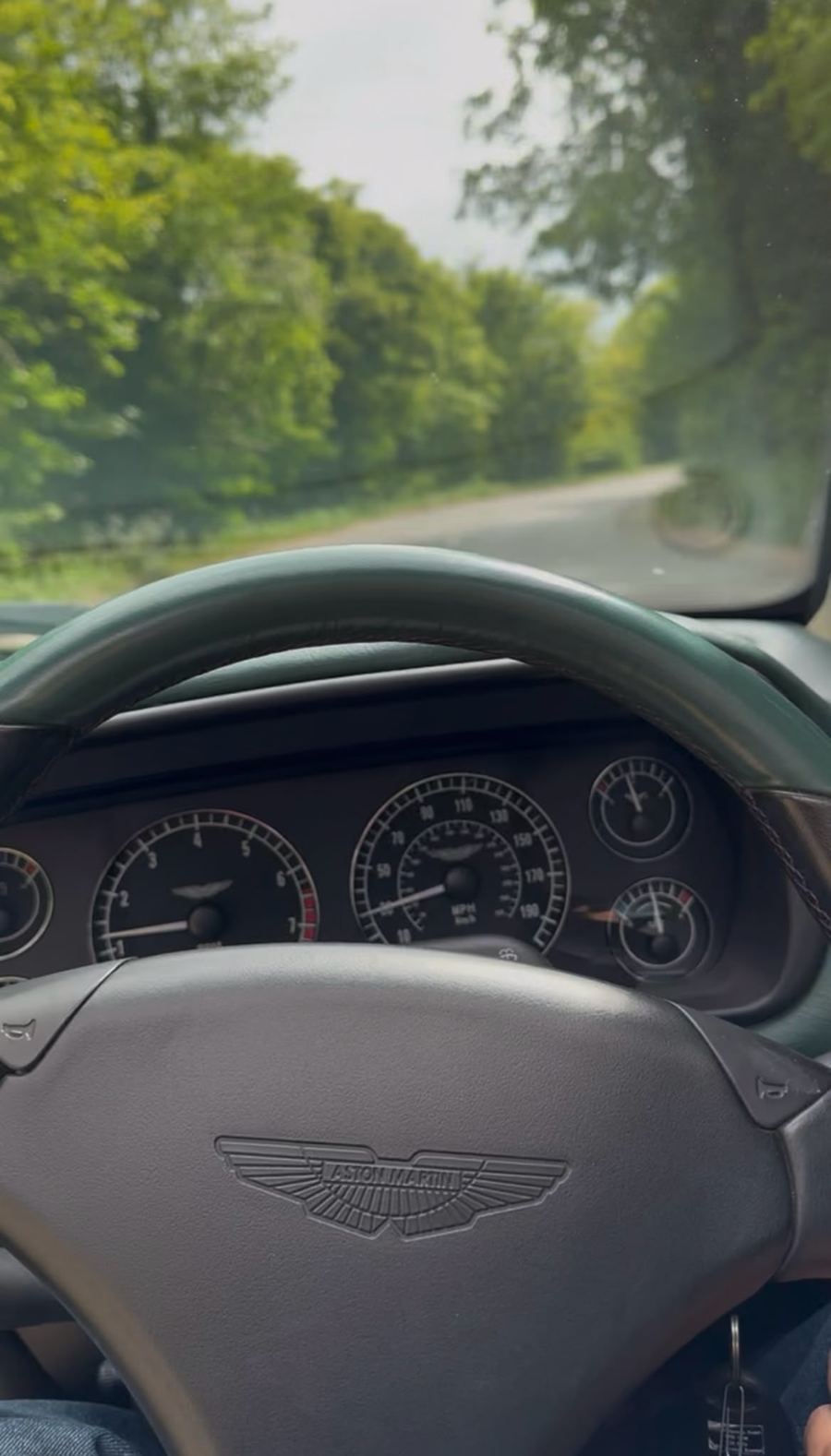 2003 Aston Martin DB7 Vantage Volante, interior 1