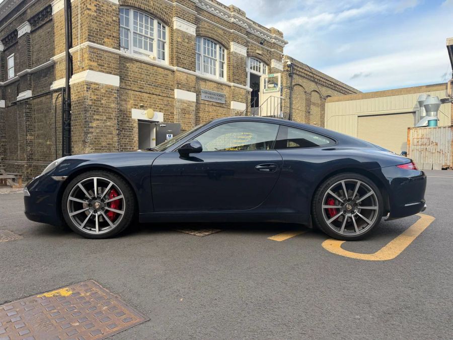 2012 Porsche 911 991.1 Carrera 2S Coupe, exterior 3