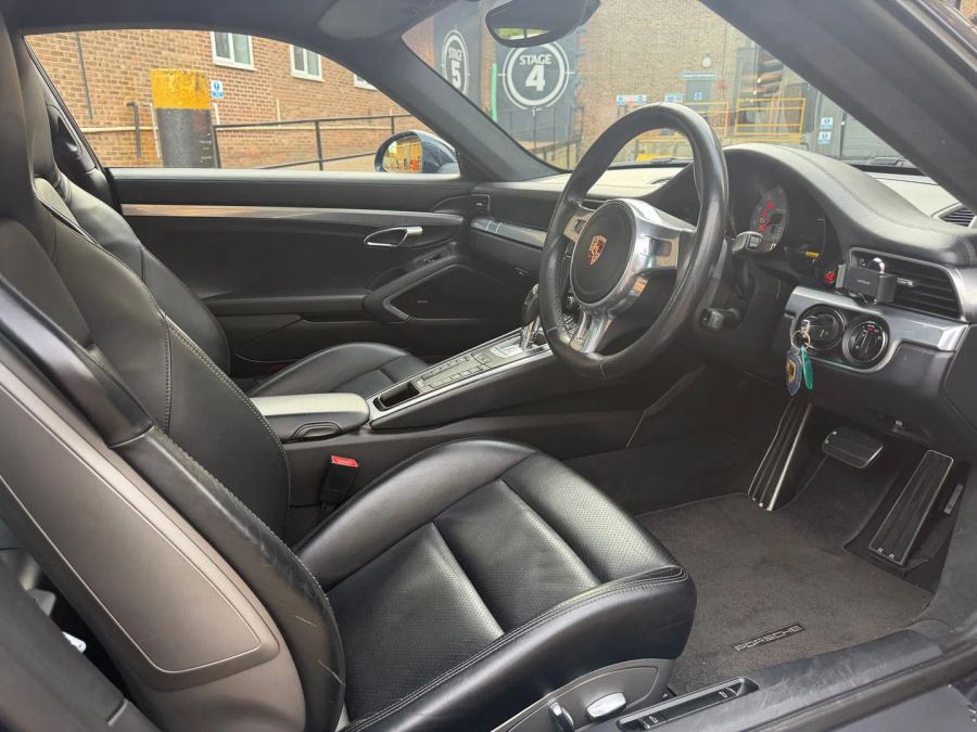 2012 Porsche 911 991.1 Carrera 2S Coupe, interior 1