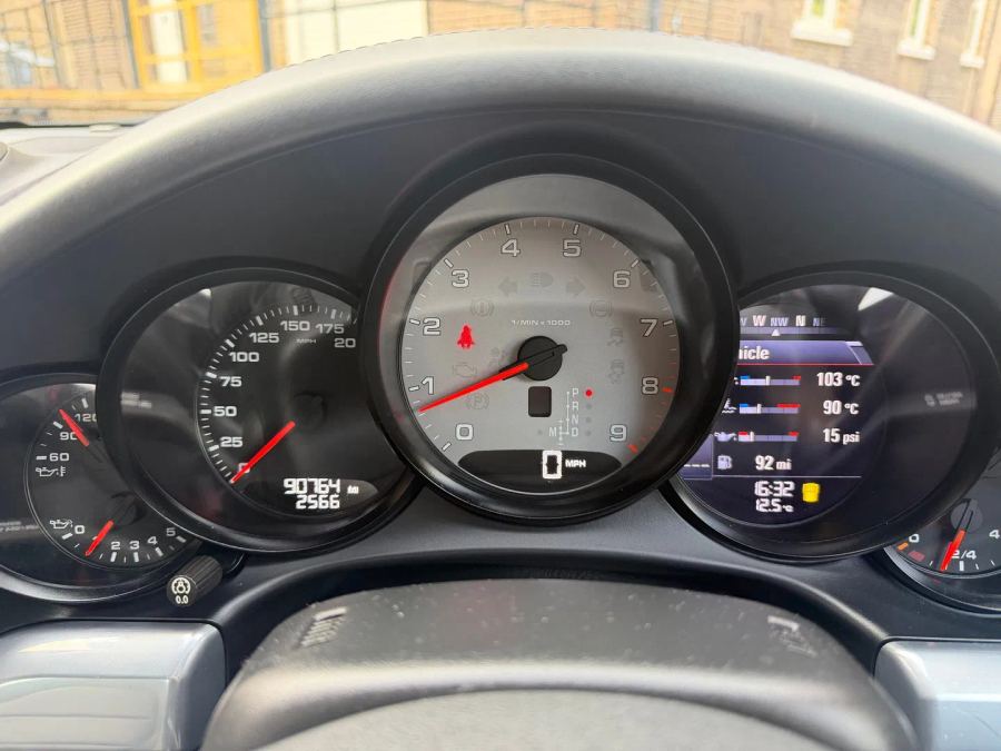 2012 Porsche 911 991.1 Carrera 2S Coupe, interior 6